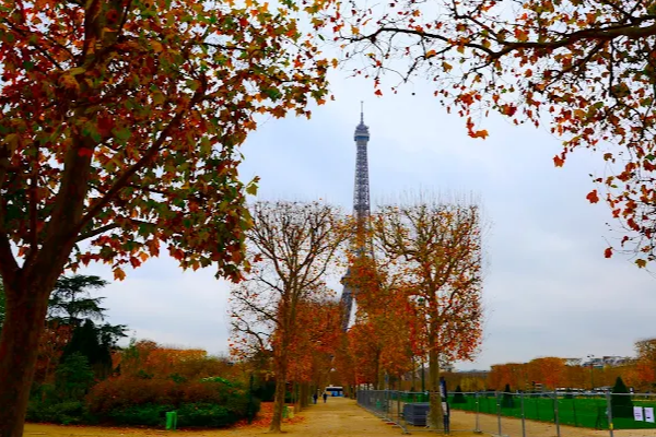 Eiffel Tower Gardens