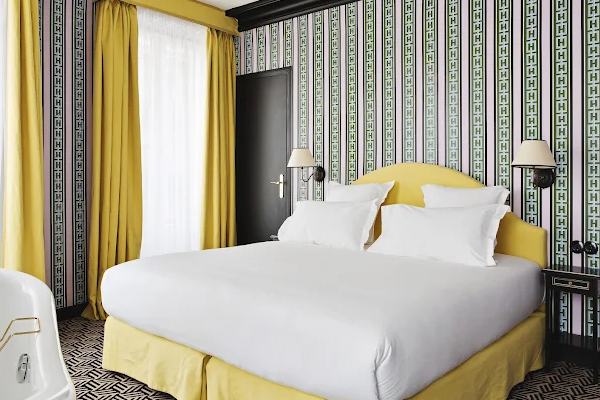 Hôtel Les Deux Gares – 4★ boutique hotel with bold design in Paris 10th arrondissement