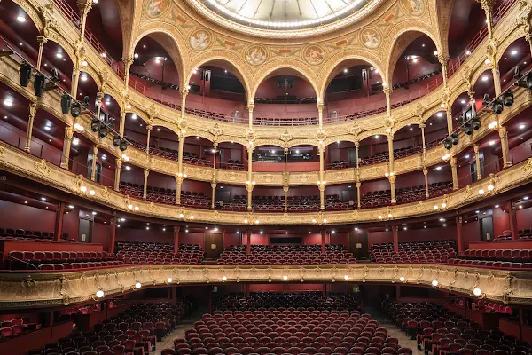 Théâtre du Châtelet — Iconic Performance Venue in Paris