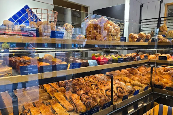 Ernest & Valentin – Artisan bakery‑pastry shop on Rue Réaumur